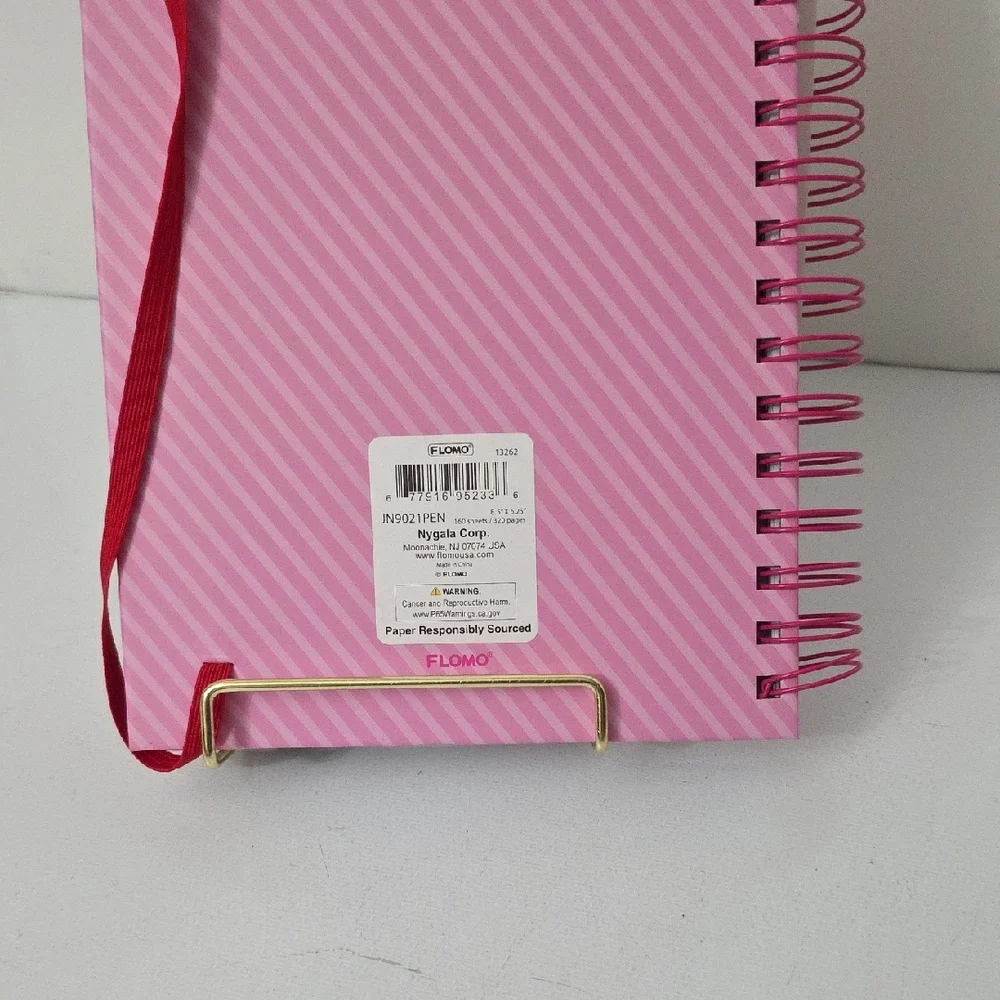 Flomo Pink Heart Journal and Pen Set, NWT